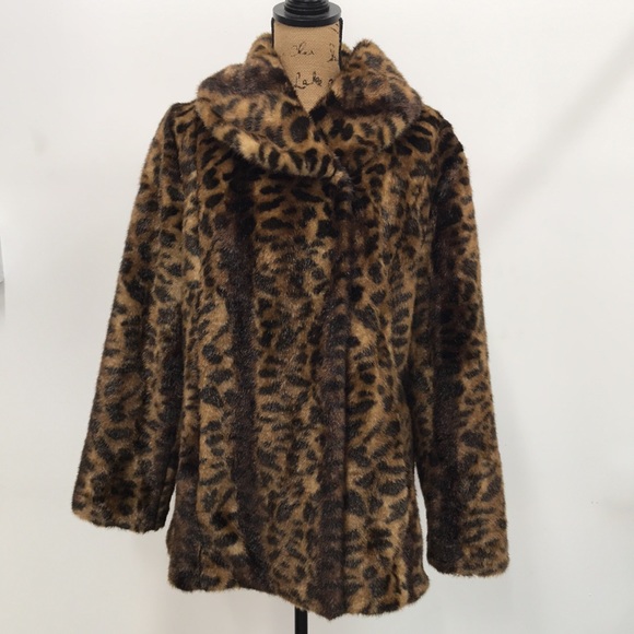 Calvin Klein Jackets & Blazers - Calvin Klein faux Fur leopard animal print coat size Large